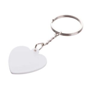Llavero de plástico con forma de corazón