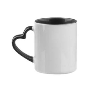 Taza de 11oz con fondo de color y agarradera de corazón negro