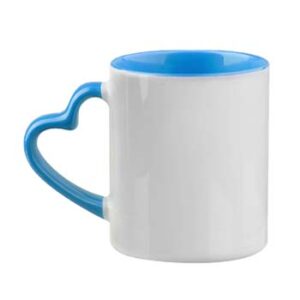 Taza de 11oz con fondo de color y agarradera de corazón celeste