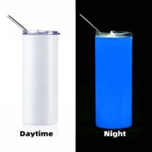 Botella fotoluminiscente blanca (brilla azul en la oscuridad) con pajilla