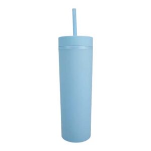 Vaso plástico azul claro con doble pared, tapa y pajilla