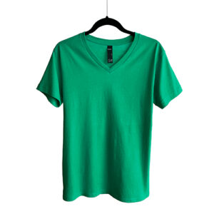 Camiseta de Algodón Cuello V para Caballero – Verde Cactus – Bones.